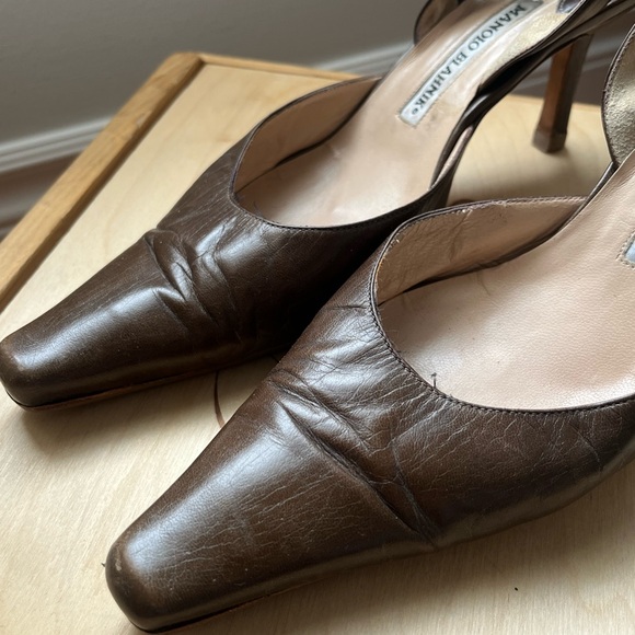 Manolo Blahnik Vintage Brown Slingback Heels - Picture 3 of 8
